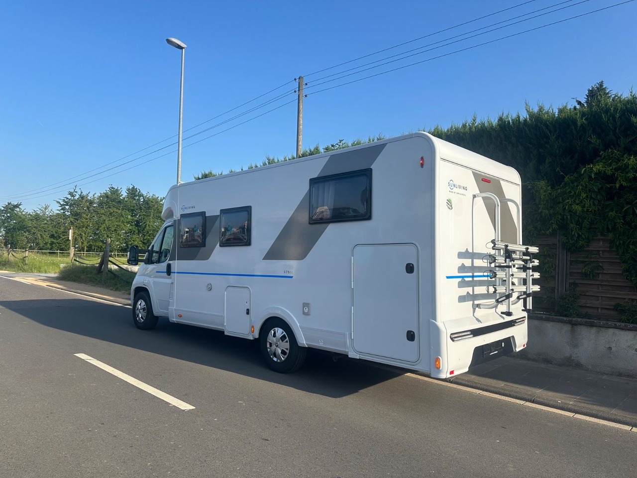 Sun Living S 75 SL XTRA Hubbett/Solar/Panorama/Markise - Semi-integrated motorhome: picture 2 Sun Living S 75 SL XTRA Hubbett/Solar/Panorama/Markise - Semi-integrated motorhome: picture 2