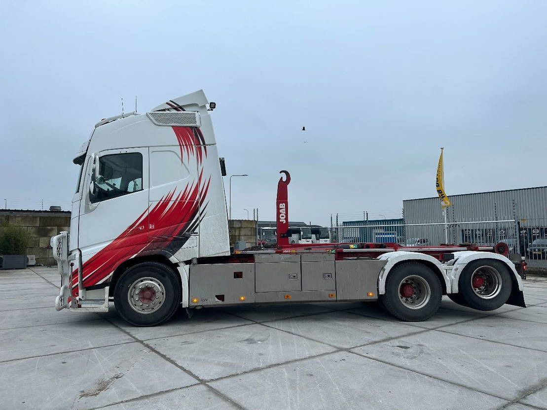 Volvo FH 500 6x2 - Container transporter/ Swap body truck: picture 2 Volvo FH 500 6x2 - Container transporter/ Swap body truck: picture 2