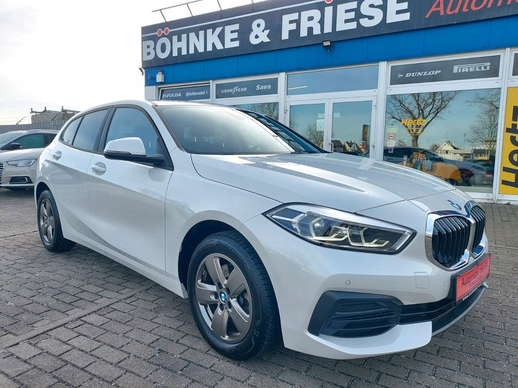 BMW 116 Baureihe 1 Lim. 116 i Aut.Advantage Navi LED - Sedan: picture 1 BMW 116 Baureihe 1 Lim. 116 i Aut.Advantage Navi LED - Sedan: picture 1
