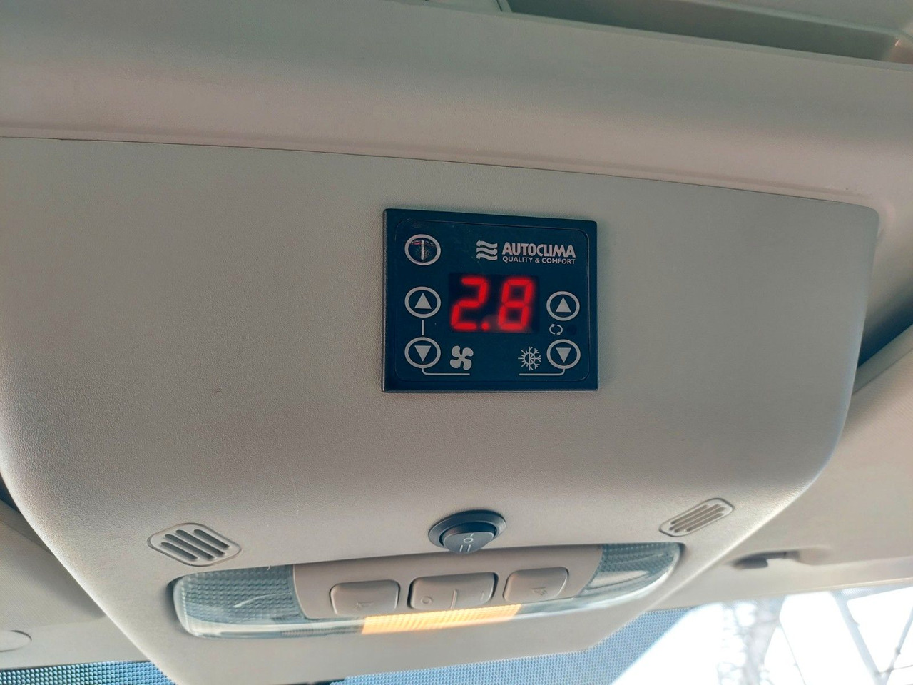 Passenger van Ford Transit Kombi 350 L3 hoch Trend Rollstuhl Lift: picture 20