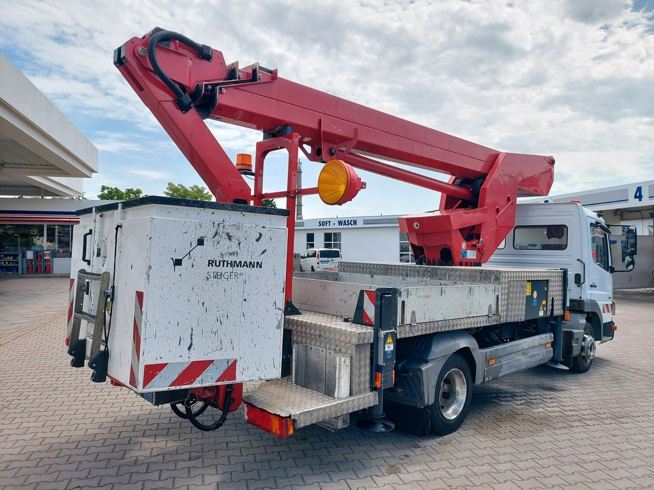 Truck mounted aerial platform Mercedes-Benz Atego 2 4-Zyl. 4x2  RUTHMANN T270  27 METER: picture 9