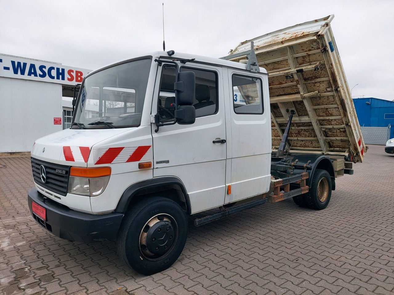 Mercedes-Benz VARIO 816D DOKA DREISEITEN KIPPER MEILLER - Tipper van, Combi van: picture 3 Mercedes-Benz VARIO 816D DOKA DREISEITEN KIPPER MEILLER - Tipper van, Combi van: picture 3