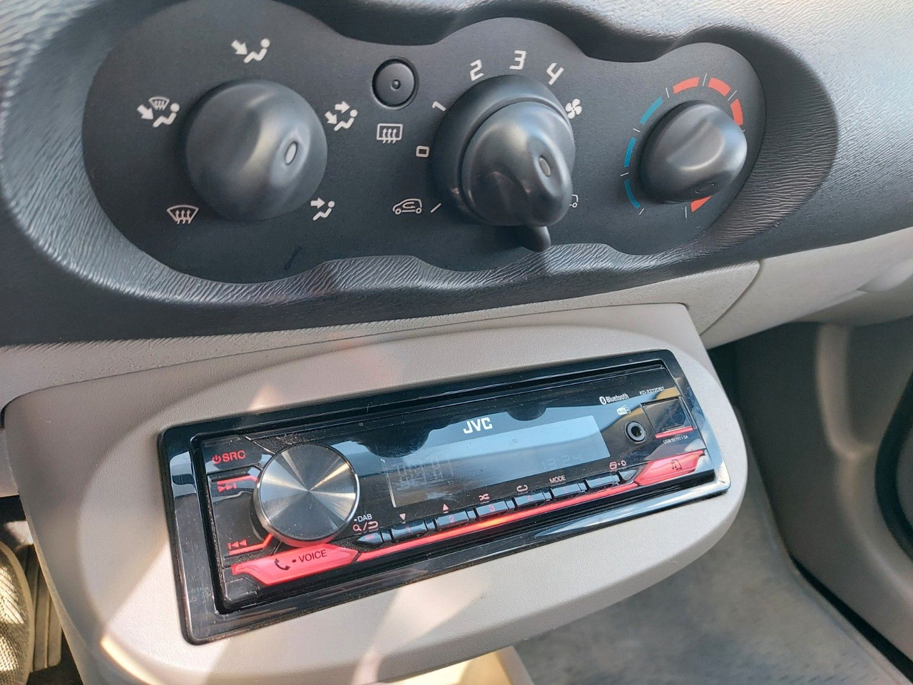 Car Renault Twingo Authentique DAB nur 37000km: picture 13