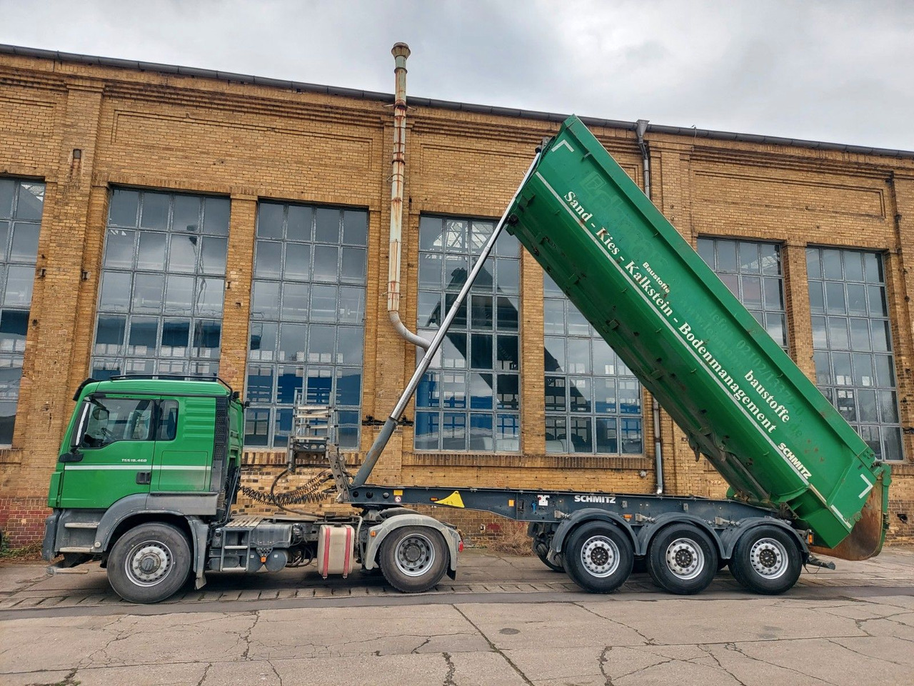 Schmitz Cargobull SGF S3 Mulde DA Kipper Stahl 26m³ Luft + Lift - Tipper semi-trailer: picture 5 Schmitz Cargobull SGF S3 Mulde DA Kipper Stahl 26m³ Luft + Lift - Tipper semi-trailer: picture 5