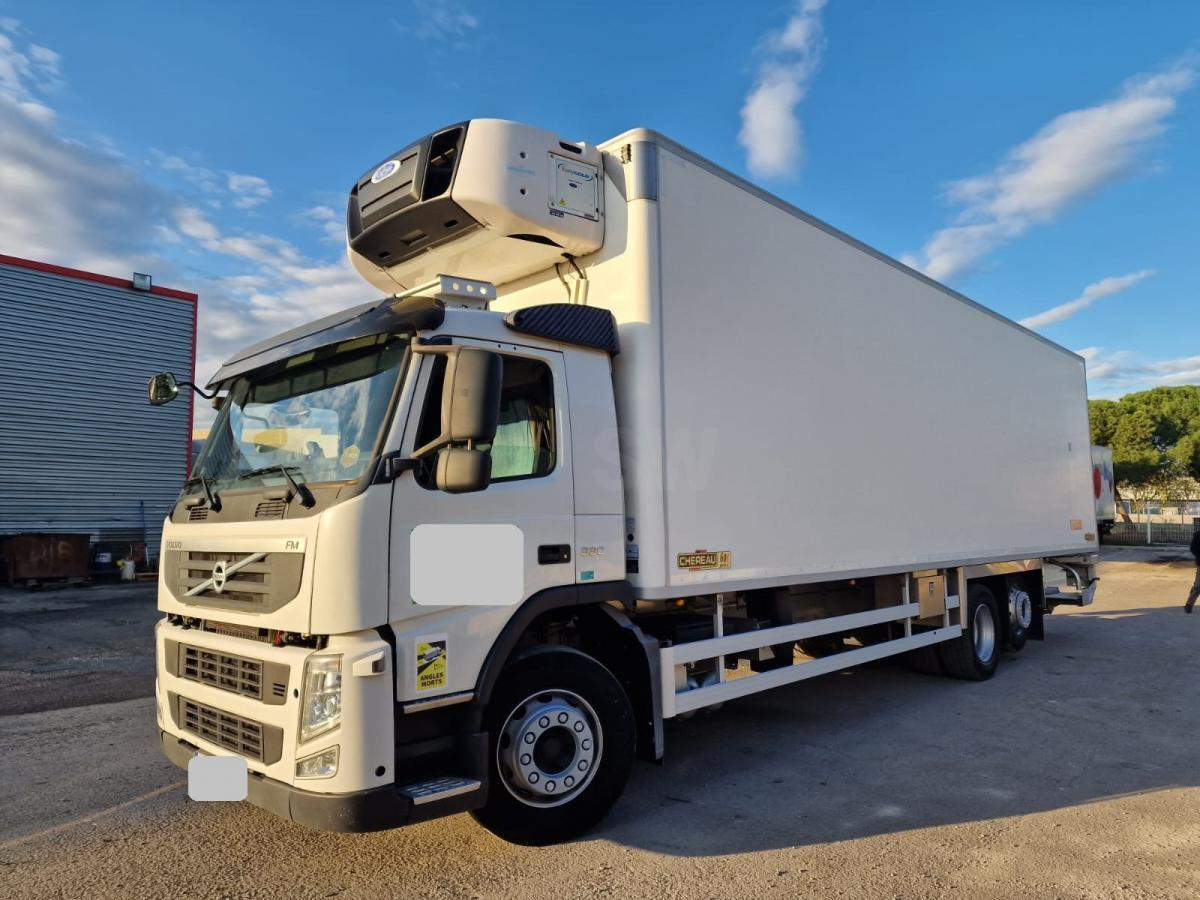 VENTE VOLVO FM 330 - Refrigerator truck: picture 1 VENTE VOLVO FM 330 - Refrigerator truck: picture 1