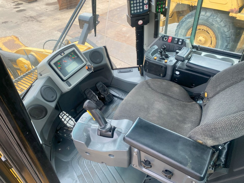 Caterpillar 980M NVT - Wheel loader: picture 4 Caterpillar 980M NVT - Wheel loader: picture 4