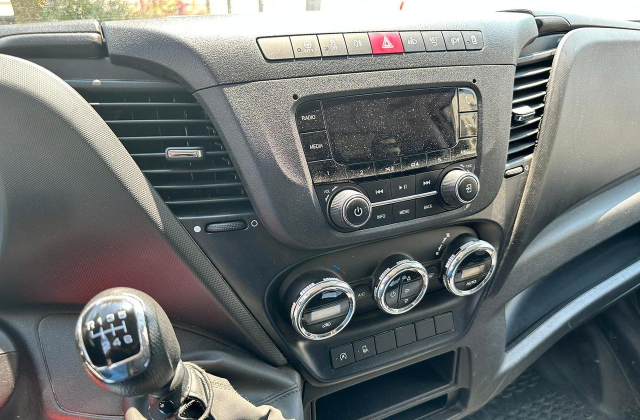 Iveco daily 35c16 euro 6 furgone e sponda - Box van: picture 5 Iveco daily 35c16 euro 6 furgone e sponda - Box van: picture 5