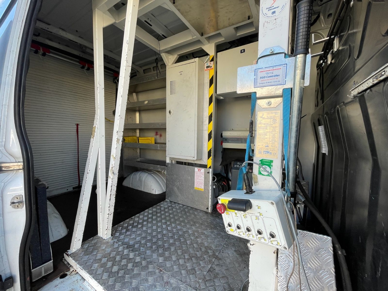 Truck mounted aerial platform Iveco Daily 50C18 Hubsteiger/FRANCE-ELEVATEUR/17m/968h: picture 9