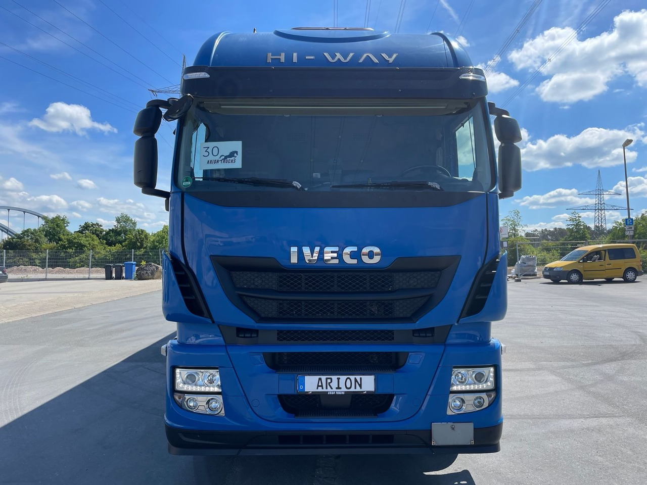 Iveco Stralis 420 Koffer/Thermoisoliert/LBW/NLA/AC/EU6 - Box truck: picture 2 Iveco Stralis 420 Koffer/Thermoisoliert/LBW/NLA/AC/EU6 - Box truck: picture 2