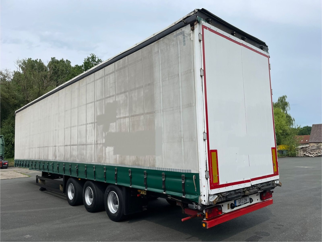 Schmitz Cargobull S01 3-Achs/Pritsche+Plane/13,5m/28050kg-Nutzlast - Curtainsider semi-trailer: picture 4 Schmitz Cargobull S01 3-Achs/Pritsche+Plane/13,5m/28050kg-Nutzlast - Curtainsider semi-trailer: picture 4