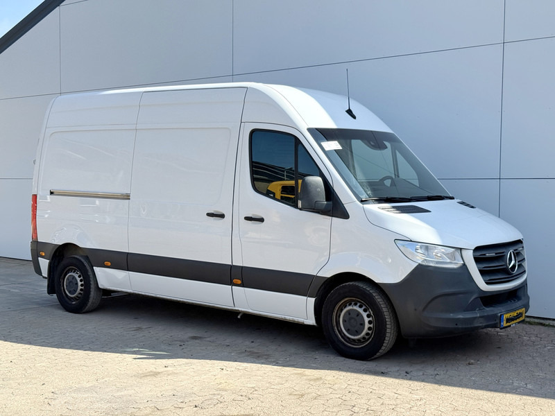Mercedes-Benz Sprinter 314 2.2 CDI Automaat L2H2 Climate Control Cruise Control Standkachel Navigatie Camera - Panel van: picture 4 Mercedes-Benz Sprinter 314 2.2 CDI Automaat L2H2 Climate Control Cruise Control Standkachel Navigatie Camera - Panel van: picture 4