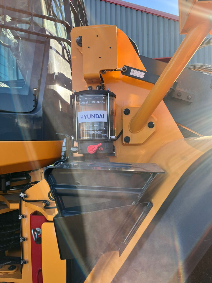 Wheel loader Hyundai HL960AHDXT: picture 17 Wheel loader Hyundai HL960AHDXT: picture 17