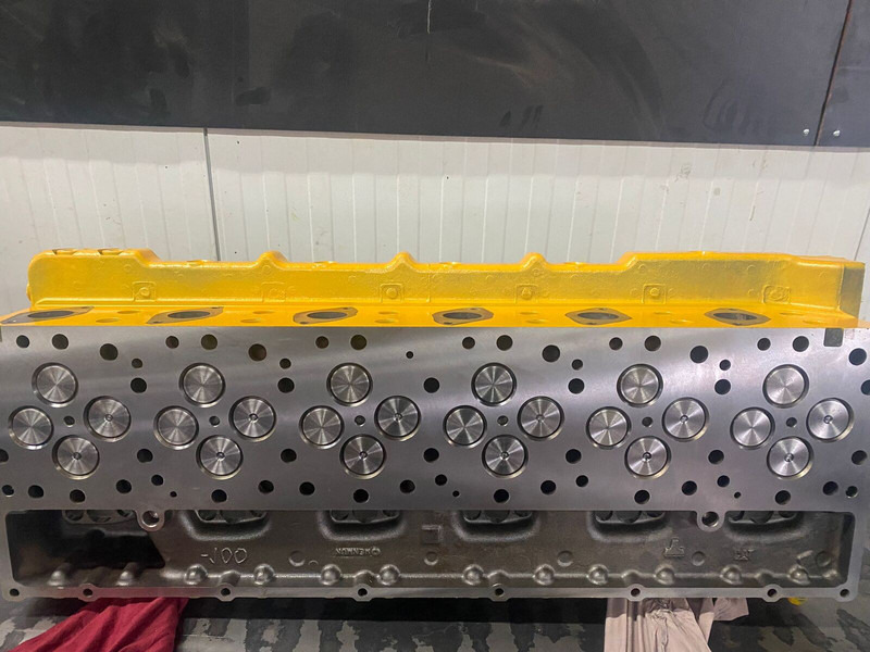 Caterpillar - Cylinder head: picture 3 Caterpillar - Cylinder head: picture 3