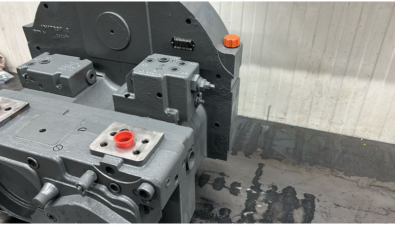 Liebherr DPVP 108 - Hydraulic pump: picture 3 Liebherr DPVP 108 - Hydraulic pump: picture 3