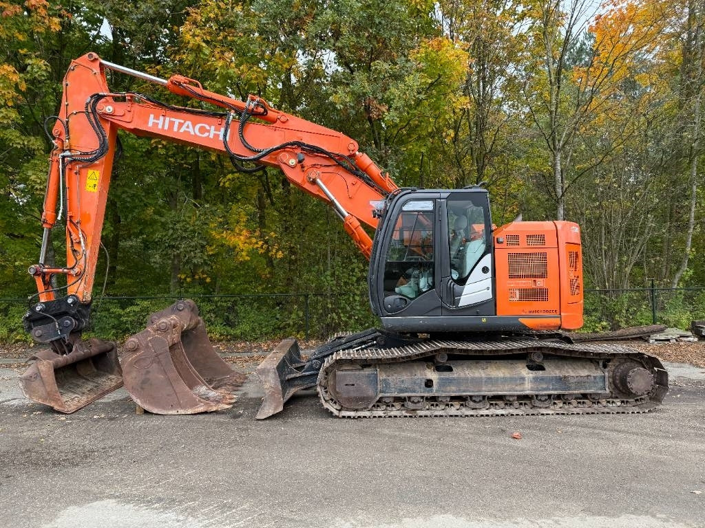 Hitachi ZX 225 US LC-6  - Crawler excavator: picture 2 Hitachi ZX 225 US LC-6  - Crawler excavator: picture 2