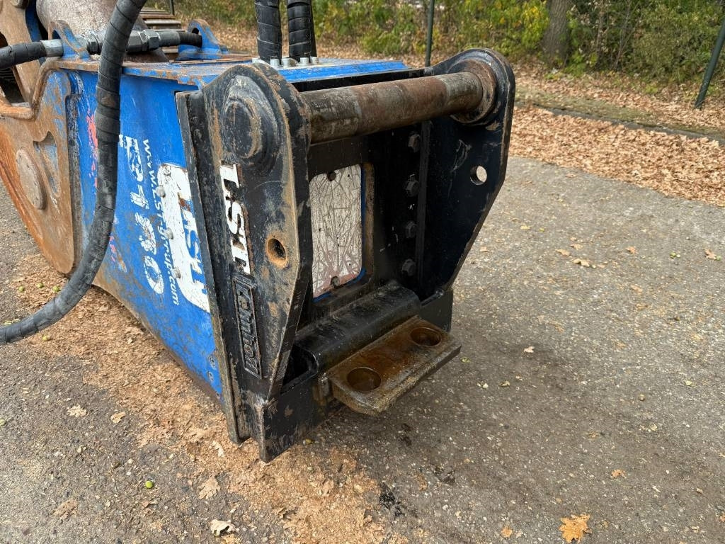 Crawler excavator Volvo EC 240 C N L: picture 31