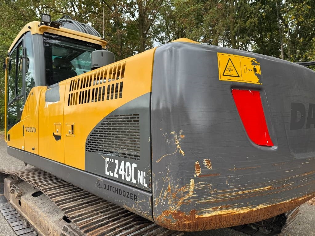 Crawler excavator Volvo EC 240 C N L: picture 46