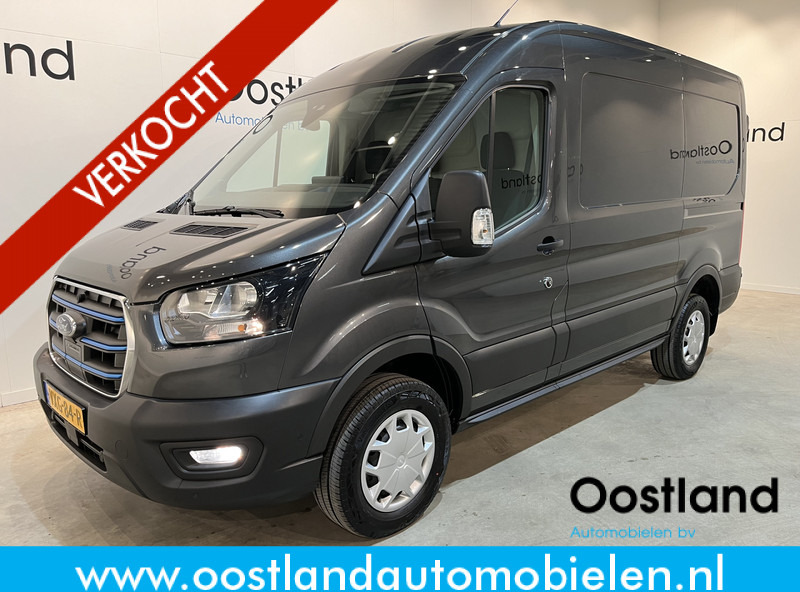 Ford E-Transit 350 L2H2 Trend 68 kWh 184 PK / 100% elektrisch !! / Airco / Cruise Control / CarPlay / Camera / Navigatie / 3-Zits / 220 KM !! Z.G.A.N. ! - Panel van, Electric van: picture 1 Ford E-Transit 350 L2H2 Trend 68 kWh 184 PK / 100% elektrisch !! / Airco / Cruise Control / CarPlay / Camera / Navigatie / 3-Zits / 220 KM !! Z.G.A.N. ! - Panel van, Electric van: picture 1