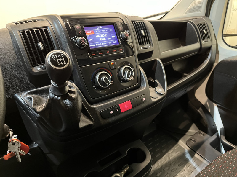 Leasing of Peugeot Boxer 335 2.2 BlueHDi 165 L4 Bakwagen / Dhollandia Laadklep / Euro 6 / Airco / Cruise Control / 3-Zits  / BPM VRIJ !! Peugeot Boxer 335 2.2 BlueHDi 165 L4 Bakwagen / Dhollandia Laadklep / Euro 6 / Airco / Cruise Control / 3-Zits  / BPM VRIJ !!: picture 7
