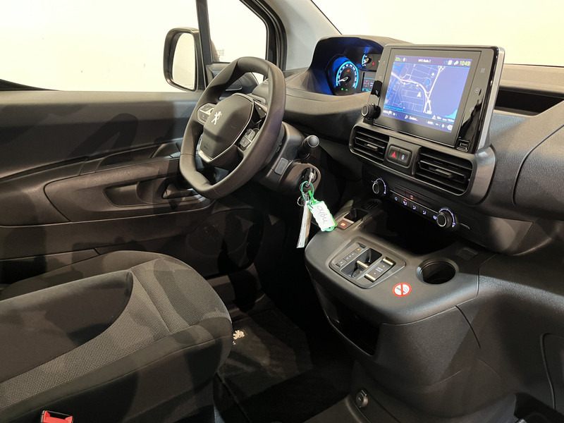 Peugeot e-Partner Premium Long 50 kWh / 100% elektrisch !! / Airco / Cruise Control / PDC / CarPlay / Navigatie / 4.350 KM !! - Small van, Electric van: picture 3 Peugeot e-Partner Premium Long 50 kWh / 100% elektrisch !! / Airco / Cruise Control / PDC / CarPlay / Navigatie / 4.350 KM !! - Small van, Electric van: picture 3