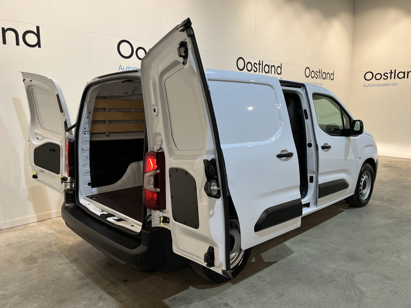 Peugeot e-Partner Premium Long 50 kWh / 100% elektrisch !! / Airco / Cruise Control / PDC / CarPlay / Navigatie / 4.350 KM !! - Small van, Electric van: picture 2 Peugeot e-Partner Premium Long 50 kWh / 100% elektrisch !! / Airco / Cruise Control / PDC / CarPlay / Navigatie / 4.350 KM !! - Small van, Electric van: picture 2