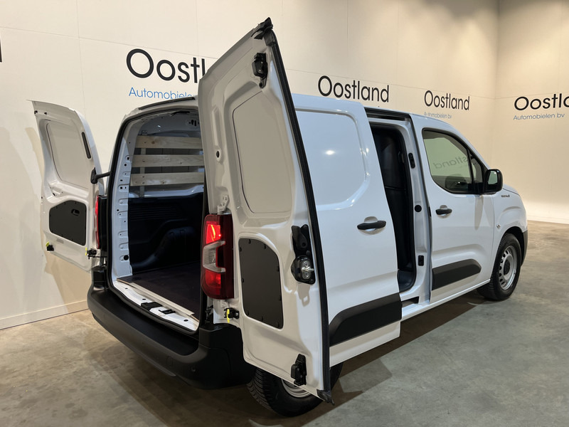 Toyota PROACE CITY Electric Live 50 kWh / 100% elektrisch !! / CCS Snellader / Airco / Cruise Control / CarPlay / Navigatie / Camera / 6.200 KM !! Z.G.A.N. / BPM VRIJ !! - Small van, Electric van: picture 4 Toyota PROACE CITY Electric Live 50 kWh / 100% elektrisch !! / CCS Snellader / Airco / Cruise Control / CarPlay / Navigatie / Camera / 6.200 KM !! Z.G.A.N. / BPM VRIJ !! - Small van, Electric van: picture 4