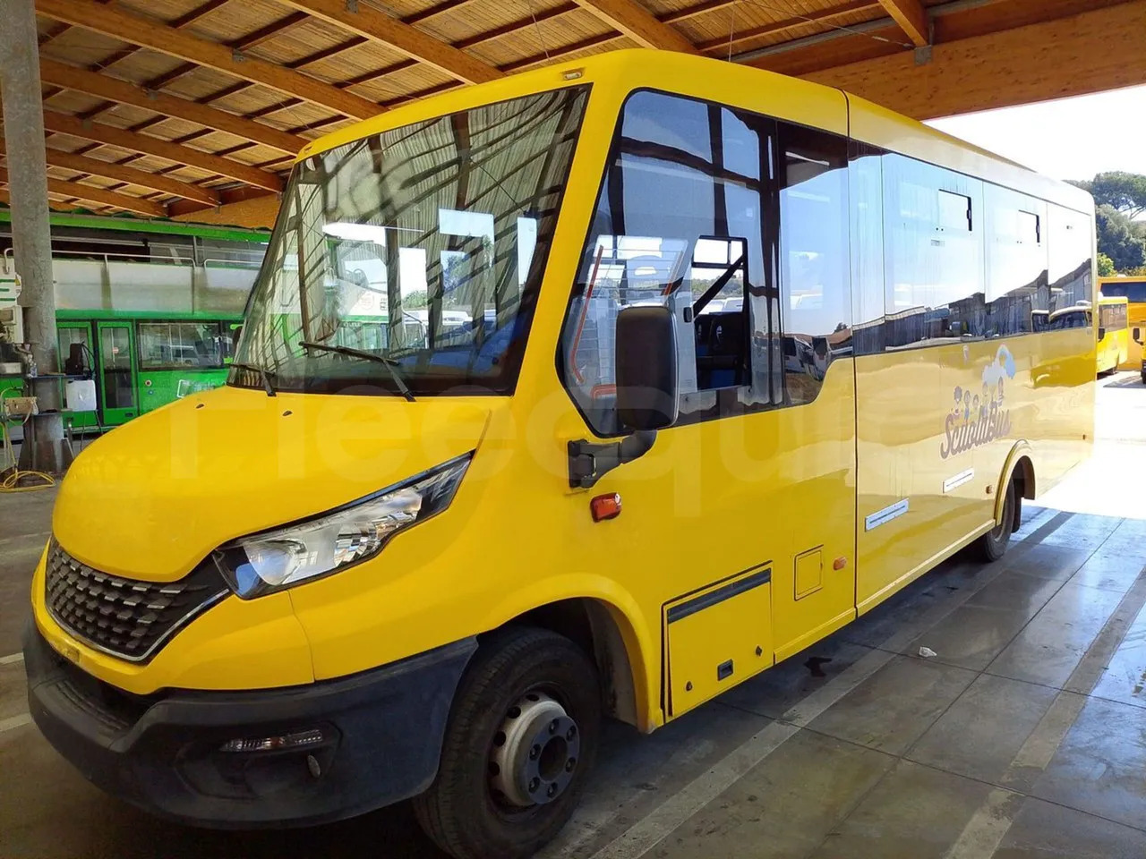 Iveco Indcar - School bus: picture 4 Iveco Indcar - School bus: picture 4