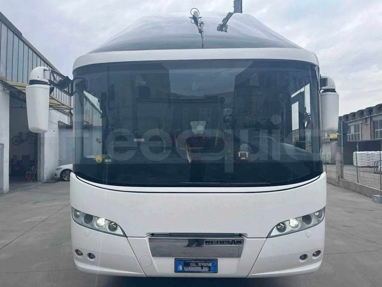 Neoplan Starliner - Coach: picture 2 Neoplan Starliner - Coach: picture 2