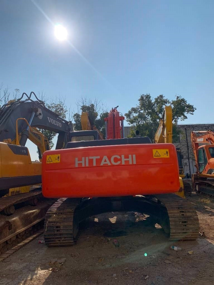 Hitachi Zaxis 240 - Crawler excavator: picture 4 Hitachi Zaxis 240 - Crawler excavator: picture 4