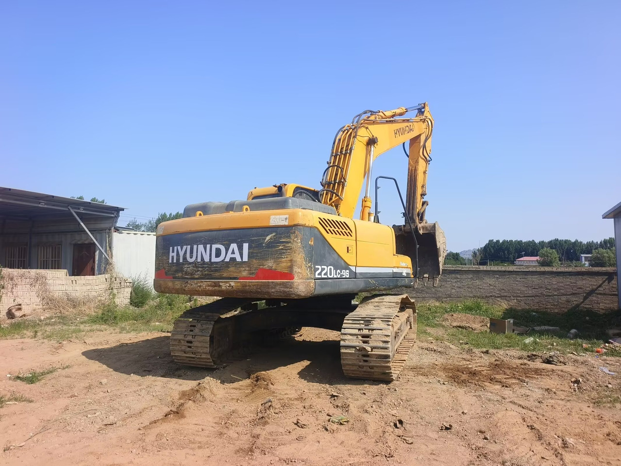 Hyundai 220LC - Excavator: picture 4 Hyundai 220LC - Excavator: picture 4