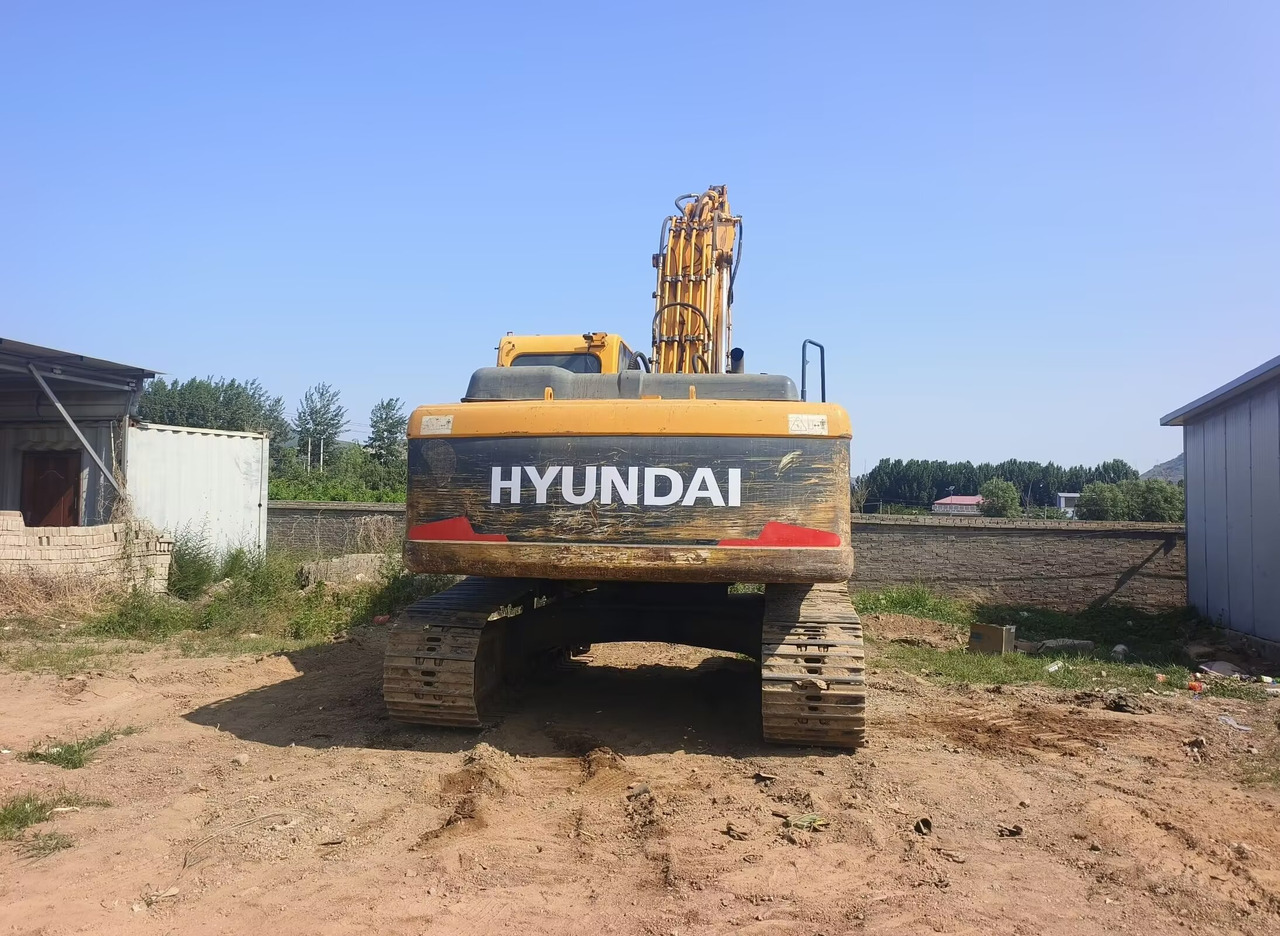 Hyundai 220LC - Excavator: picture 3 Hyundai 220LC - Excavator: picture 3