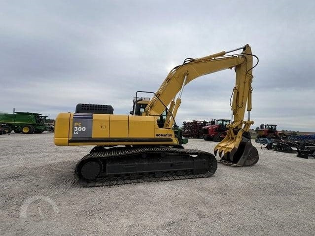 Komatsu PC300 - Crawler excavator: picture 2 Komatsu PC300 - Crawler excavator: picture 2