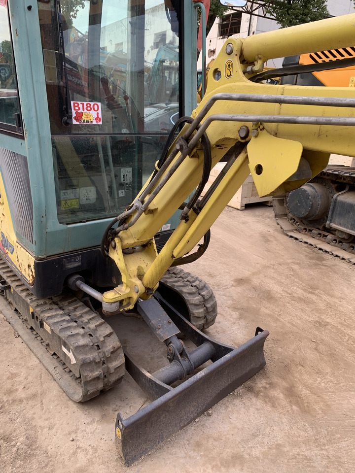 YANMAR SV17EX - Mini excavator: picture 3 YANMAR SV17EX - Mini excavator: picture 3