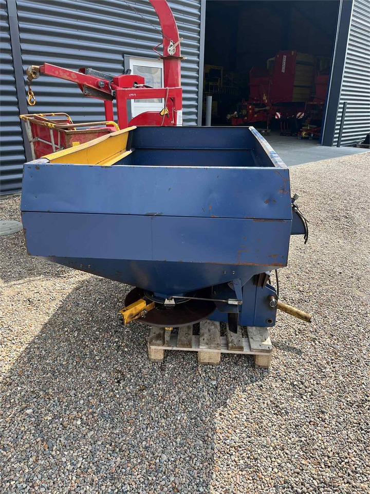 Bogballe E1500 - Fertilizer spreader: picture 4 Bogballe E1500 - Fertilizer spreader: picture 4