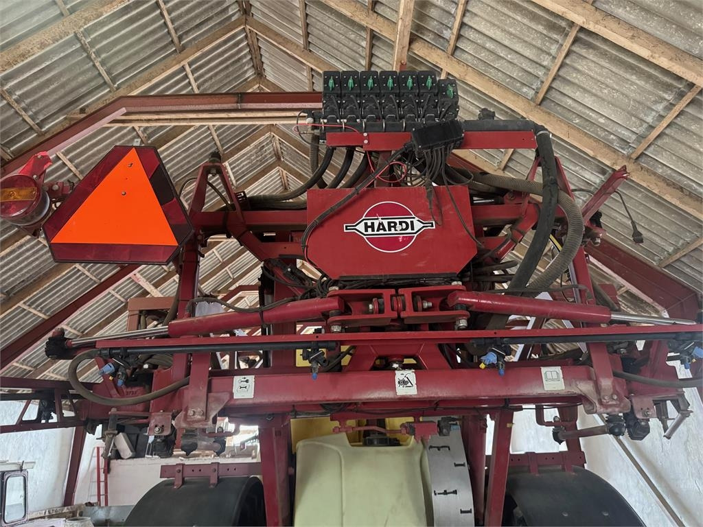 Hardi NAVIGATOR 6000L - Trailed sprayer: picture 3 Hardi NAVIGATOR 6000L - Trailed sprayer: picture 3