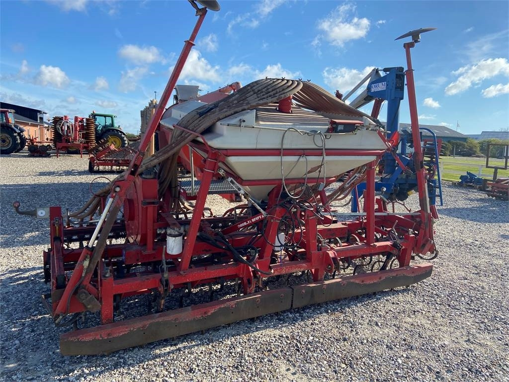 He-Va 4M.COMBIDAN/VENTA - Combine seed drill: picture 1 He-Va 4M.COMBIDAN/VENTA - Combine seed drill: picture 1