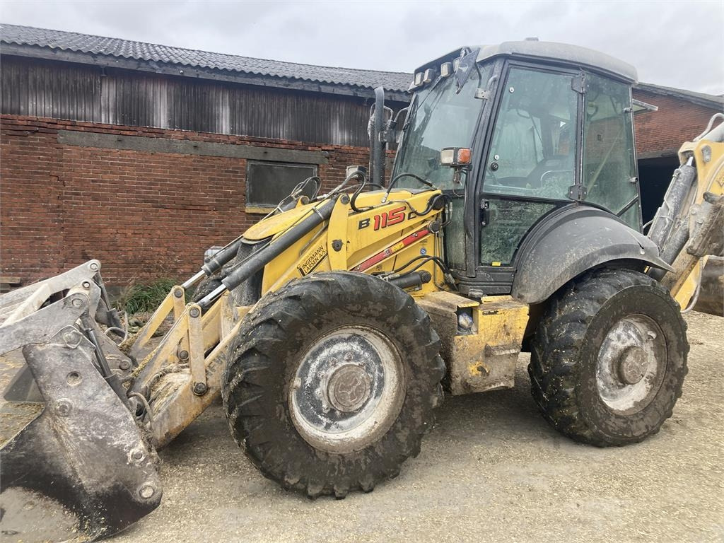 New Holland B115C CP - Backhoe loader: picture 1 New Holland B115C CP - Backhoe loader: picture 1