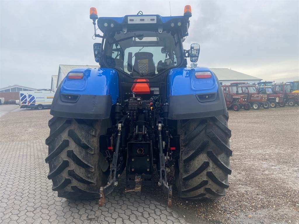 New Holland T7.315 AC - Farm tractor: picture 3 New Holland T7.315 AC - Farm tractor: picture 3
