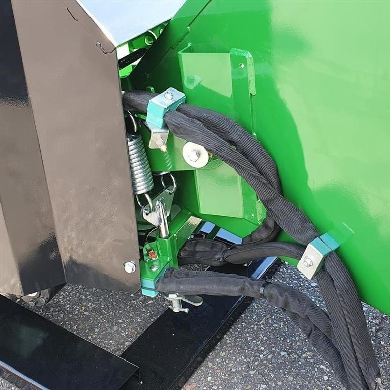 - - - FLISHUGGER TIL TRAKTOR KAPACITET OP TIL Ø250 - Wood chipper: picture 4 - - - FLISHUGGER TIL TRAKTOR KAPACITET OP TIL Ø250 - Wood chipper: picture 4