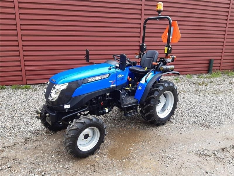 Solis 26 servostyring og brede traktor dæk - Municipal tractor: picture 1 Solis 26 servostyring og brede traktor dæk - Municipal tractor: picture 1