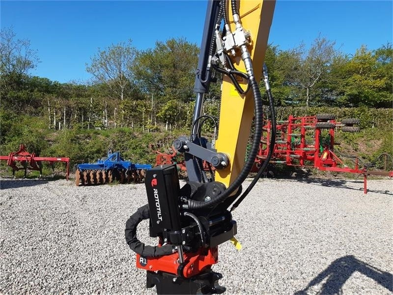 XCMG xe27e med rototilt - Mini excavator: picture 3 XCMG xe27e med rototilt - Mini excavator: picture 3