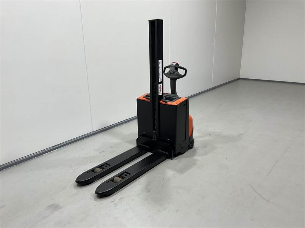 BT SWE080L - Stacker: picture 4 BT SWE080L - Stacker: picture 4