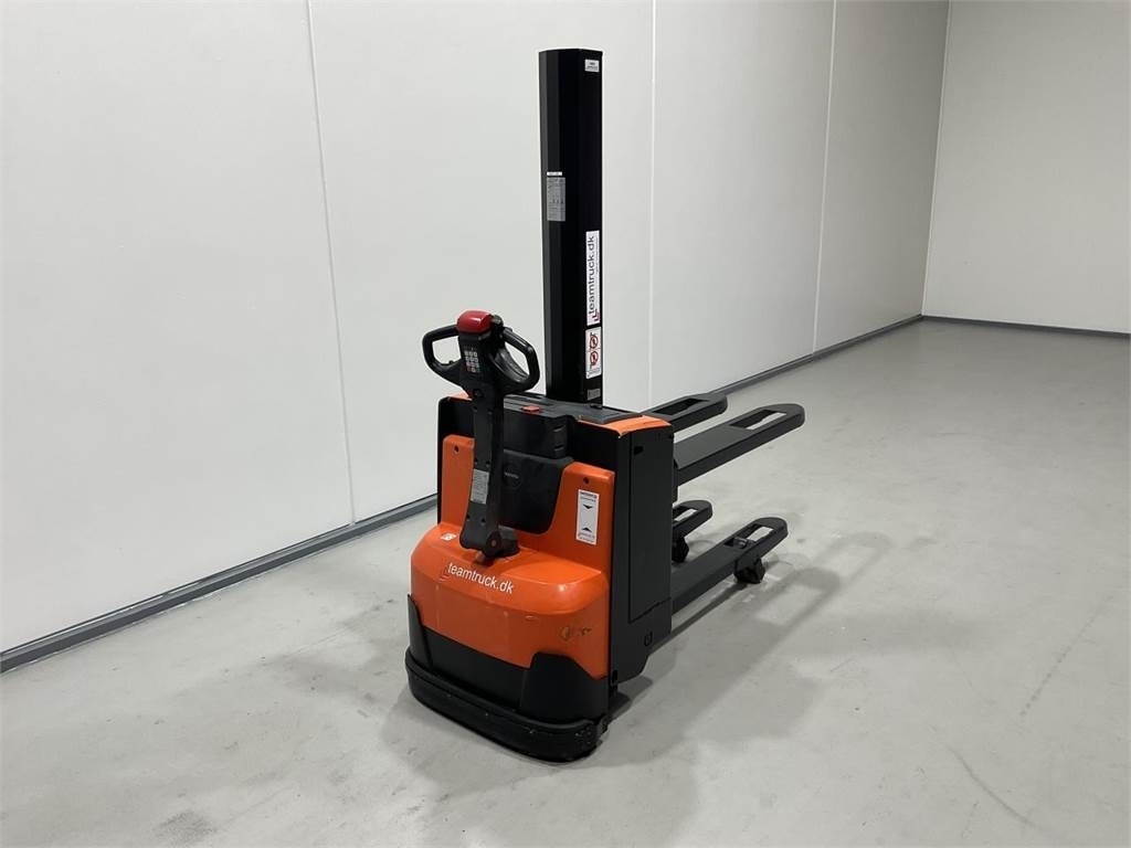 BT SWE080L - Stacker: picture 2 BT SWE080L - Stacker: picture 2