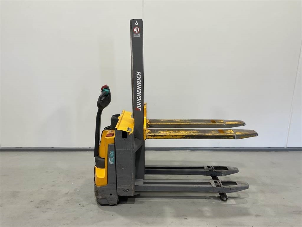 Jungheinrich EMD 118 - Stacker: picture 1 Jungheinrich EMD 118 - Stacker: picture 1