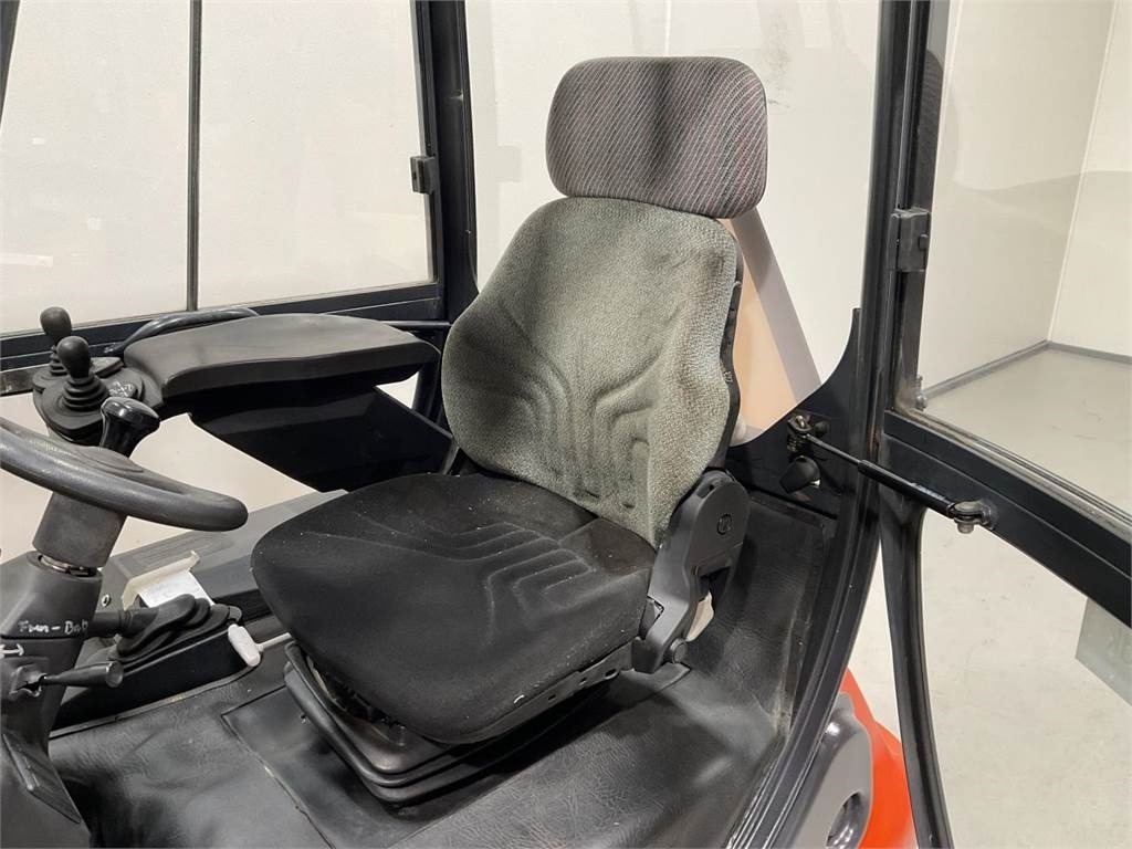 Linde E20P-02 - Electric forklift: picture 5 Linde E20P-02 - Electric forklift: picture 5