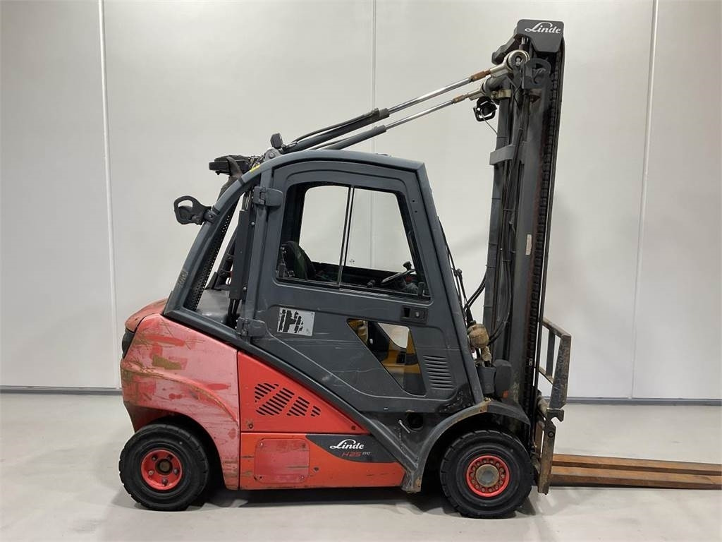 Linde H25D-02 - Diesel forklift: picture 1 Linde H25D-02 - Diesel forklift: picture 1