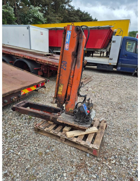 HMF 252-T2 with 2 hydraulic extensions - Loader crane: picture 1 HMF 252-T2 with 2 hydraulic extensions - Loader crane: picture 1