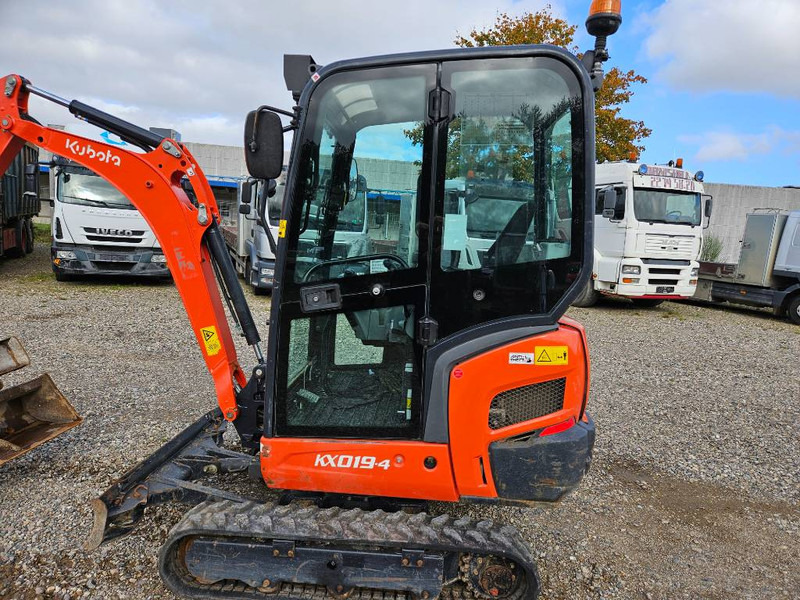 Kubota KX 19-4 //Tiltman // 3 buckets - Mini excavator: picture 3 Kubota KX 19-4 //Tiltman // 3 buckets - Mini excavator: picture 3