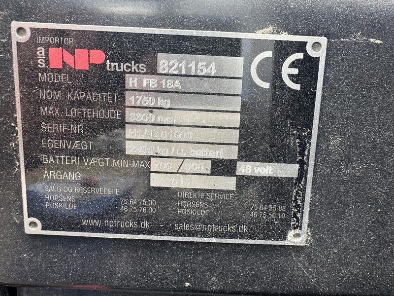 NP truck A18 truck with shovel and forks - Electric forklift: picture 4 NP truck A18 truck with shovel and forks - Electric forklift: picture 4