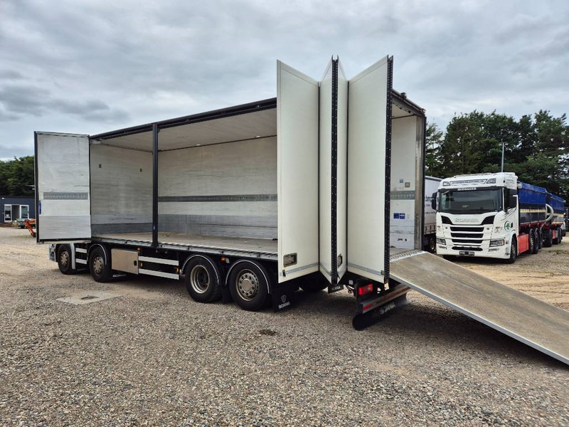 Scania R 500 8x2 //Rampe// Underboring - Box truck: picture 2 Scania R 500 8x2 //Rampe// Underboring - Box truck: picture 2